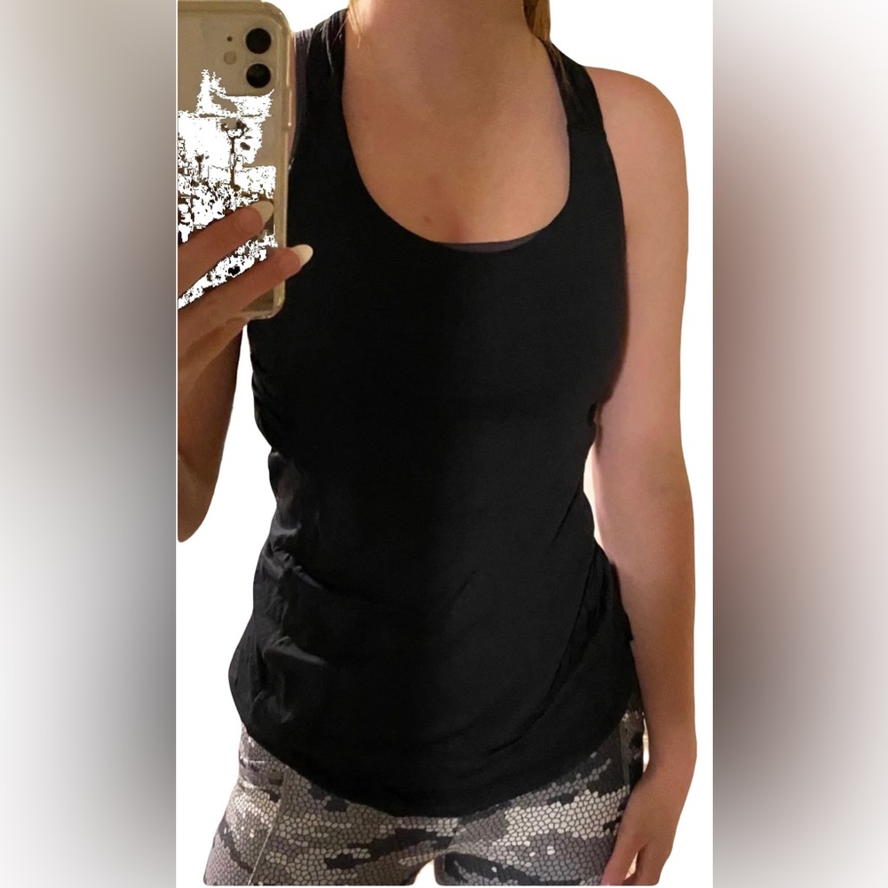 Lululemon tank top with built in bra